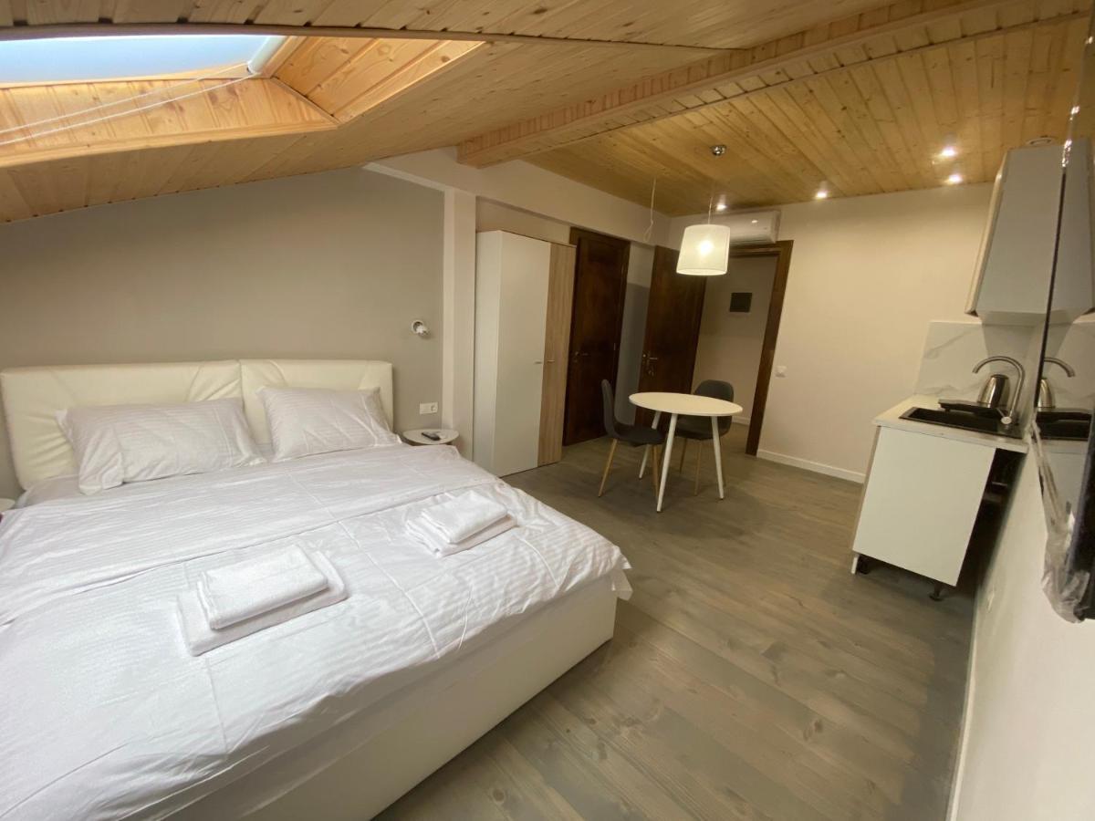 Центер Квартира На Вулиці Лесі Українки 19 Lviv Extérieur photo