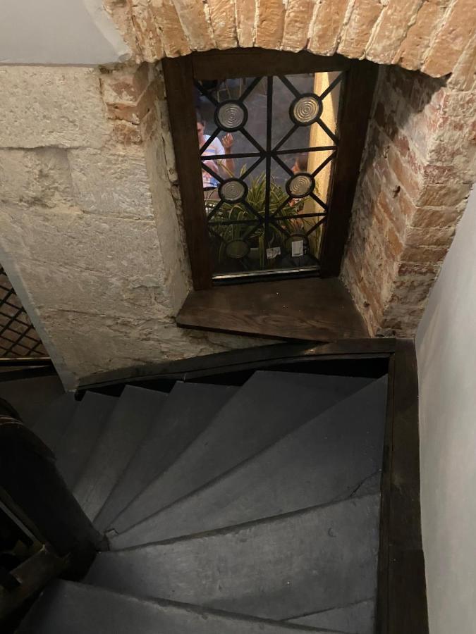 Центер Квартира На Вулиці Лесі Українки 19 Lviv Extérieur photo